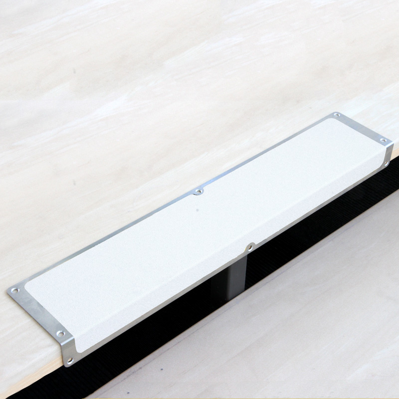 Antislip trappaneel in aluminium "Easy Clean"