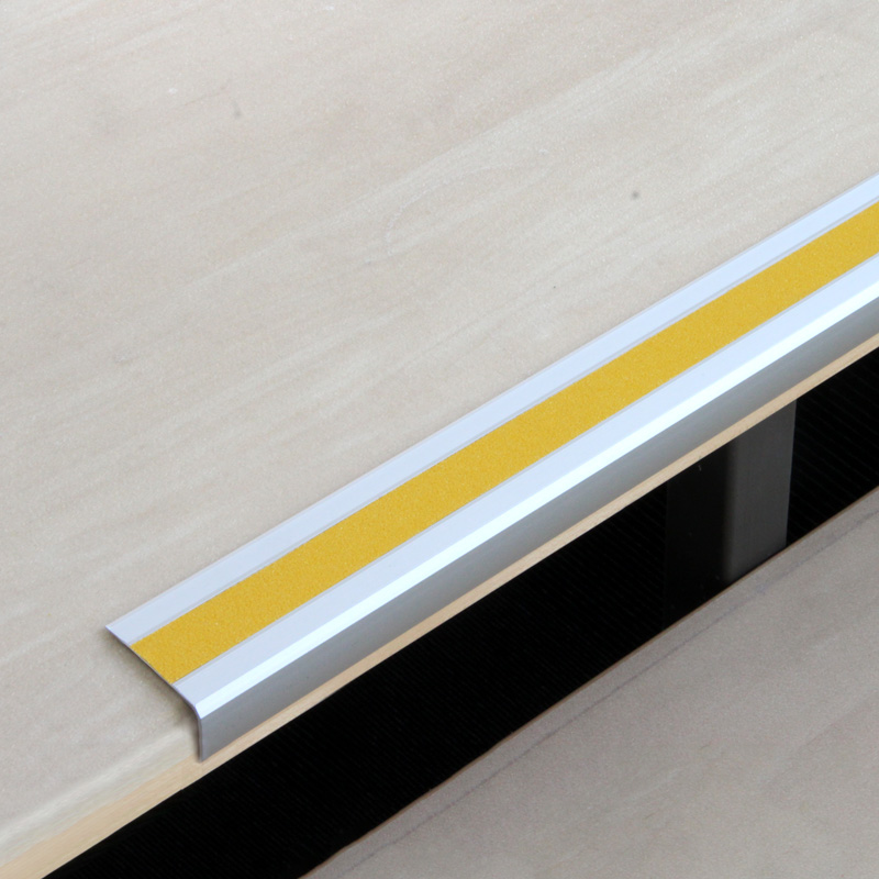 Antislip aluminium trapneus "Standaard"