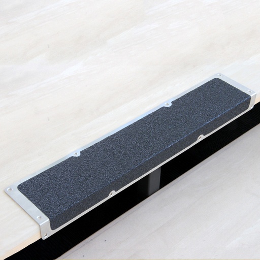 Antislip trappaneel in aluminium "Grove korrel"